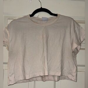 Cropped Gymshark tee